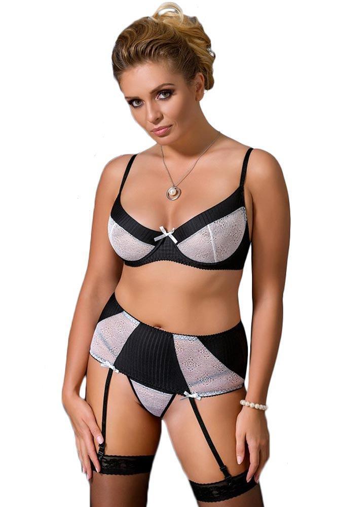 Passion - Γυναικείο σετ εσωρούχων μεγάλο μέγεθος - Passion Larisa Set Μαύρο Λευκό PS0045 - E-string.gr